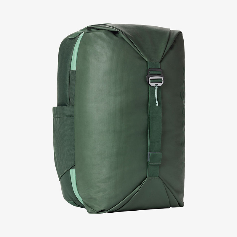 Tour Travel Pack 40L תיק טיולים בצבע ירוק ובצבע gungle 